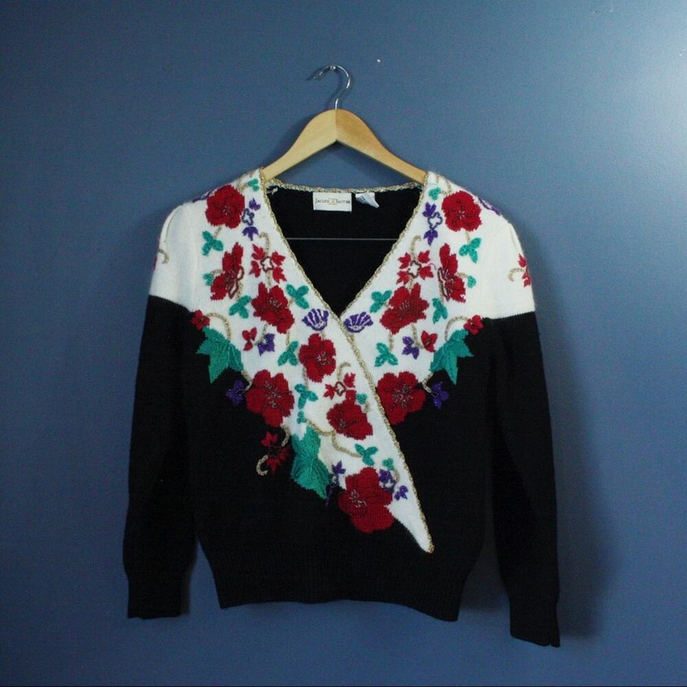 Vintage 80s Beaded Angora Sweater | Floral Wrap Knit | Appliqué Holiday| Size M - Picture 5 of 8